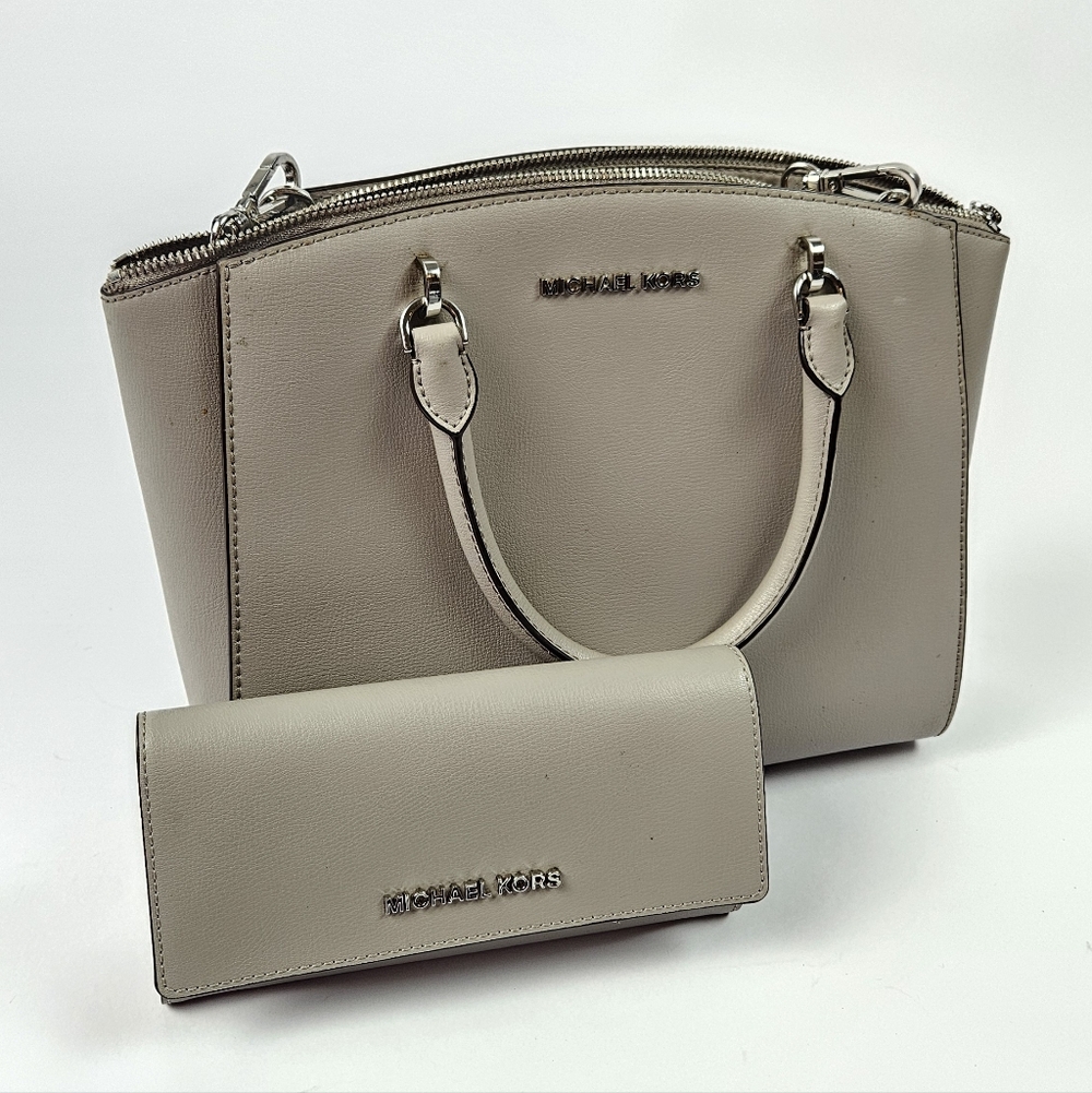 Michael Kors Cream Handbag and Wallet Set
